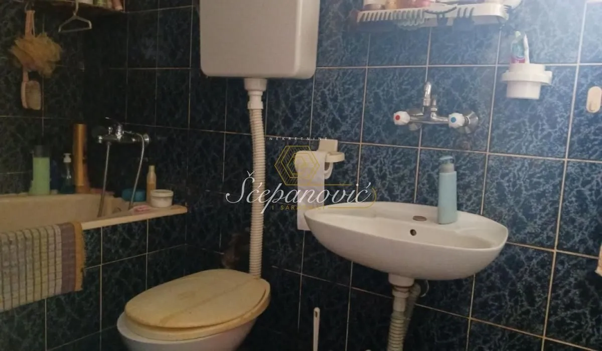 Prodaja, kuća, 73m², Ledinci, Petrovaradin