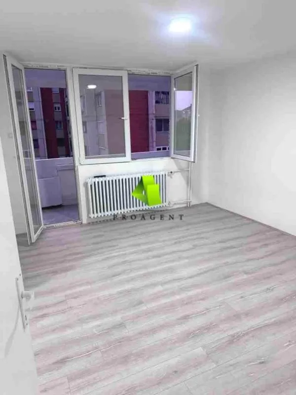 Izdavanje, poslovni prostor, 62m², Medijana, Niš