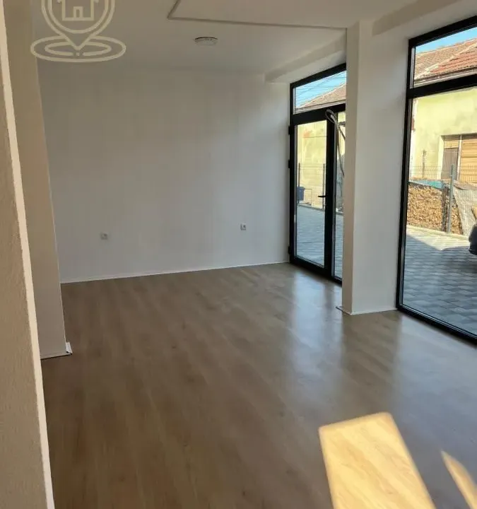 Izdavanje, poslovni prostor, 37m², Medijana, Niš