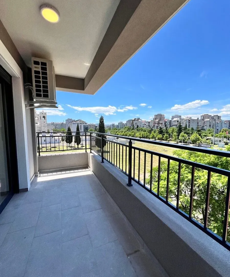 Prodaja, trosoban stan, 115m², Preko Morače, Podgorica