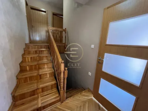 Prodaja, kuća, 158m², Sremska Kamenica, Petrovaradin - image 8