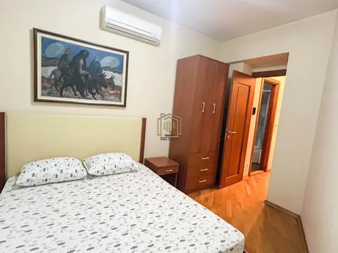 Rent, one bedroom apartment, 55m², Podgorica, Crna Gora - image 8