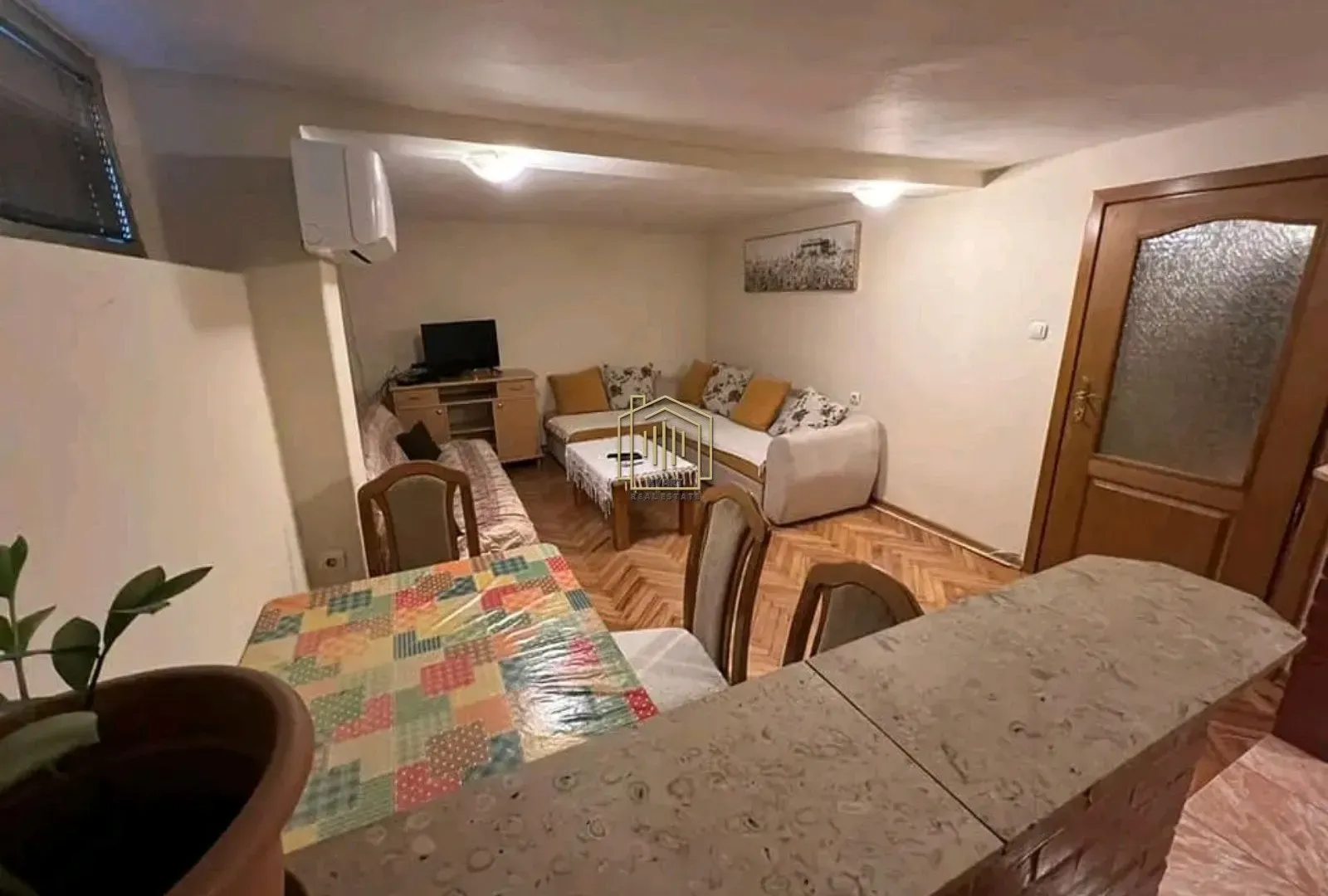 Izdavanje, dvosoban stan, 56m², Preko Morače, Podgorica