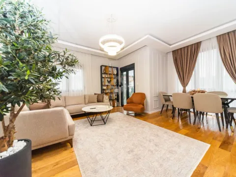 Izdavanje, dvosoban stan, 66m², Centar, Podgorica - image 2