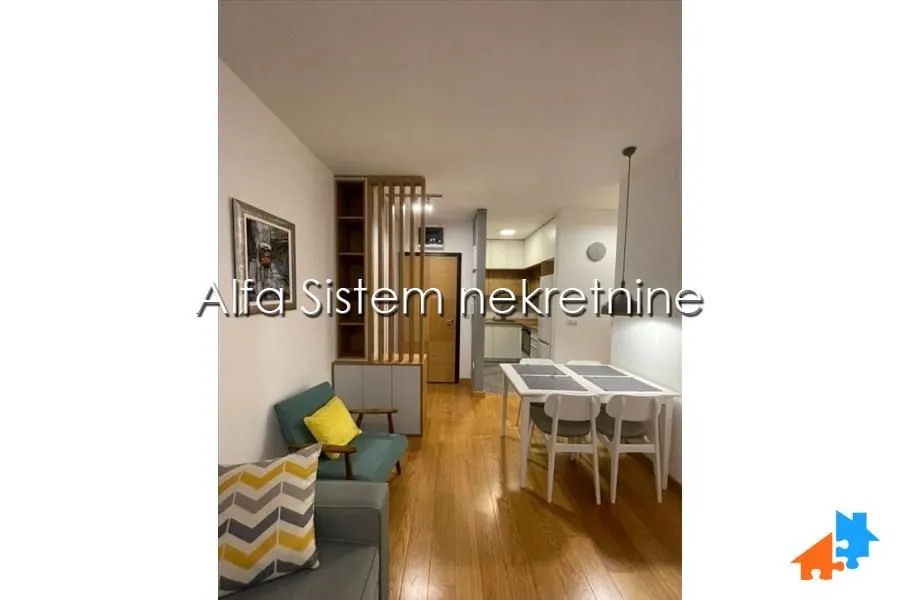 Rent, two bedroom apartment, 39m², Vračar Sve Podlokacije, Beograd