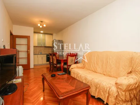 Rent, apartment, 61m², Blok 9, Podgorica - image 2