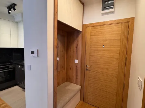 Rent, one bedroom apartment, 62m², Bečići, Budva - image 11