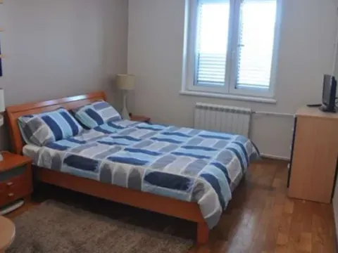 Izdavanje, četvorosoban stan, 120m², Stari Grad, Beograd - image 5