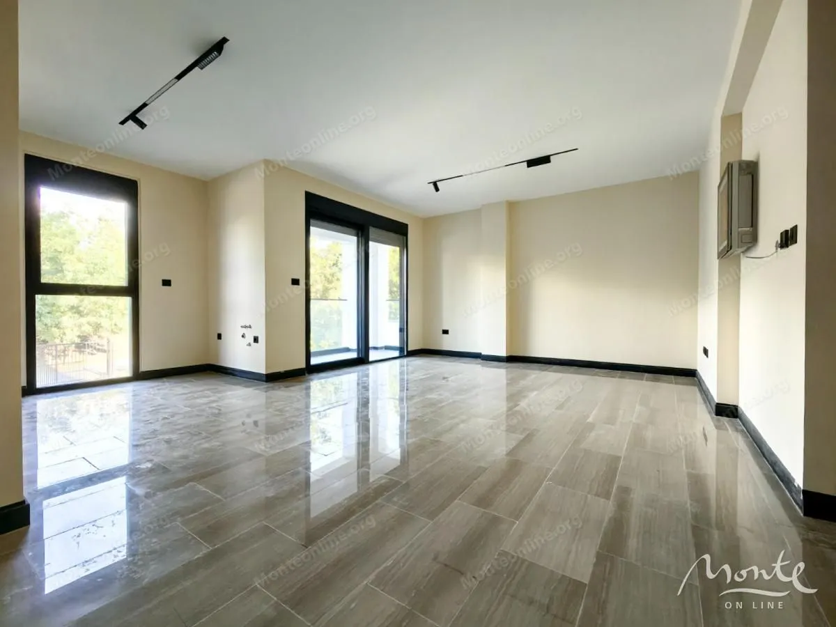 Prodaja, trosoban stan, 111m², Vezirov Most, Podgorica