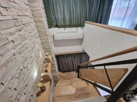 Prodaja, trosoban stan, 97m², Centar, Budva - image 10