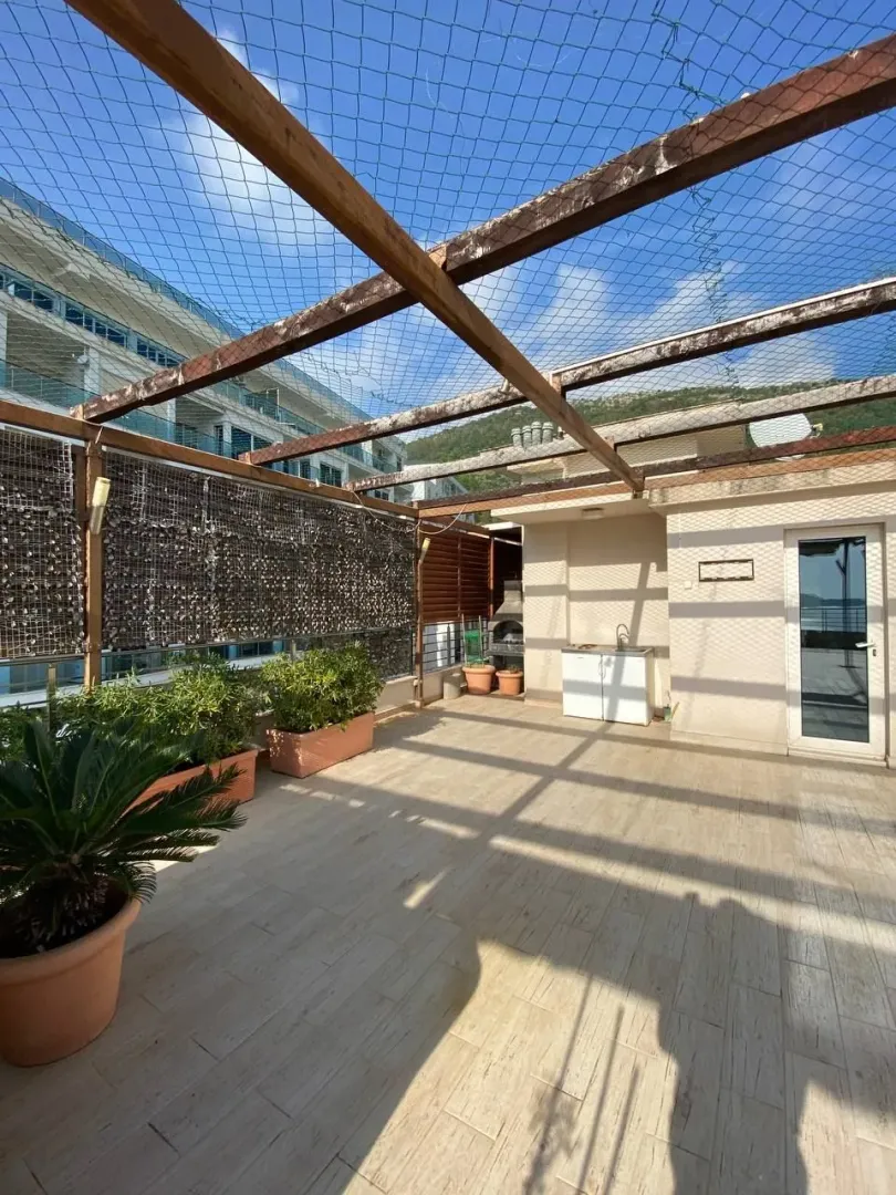 Sale, two bedroom apartment, 115m², Bečići, Budva