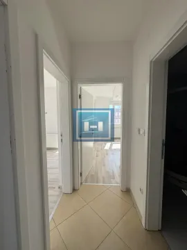 Prodaja, trosoban stan, 70m², Centar, Ćuprija - image 6