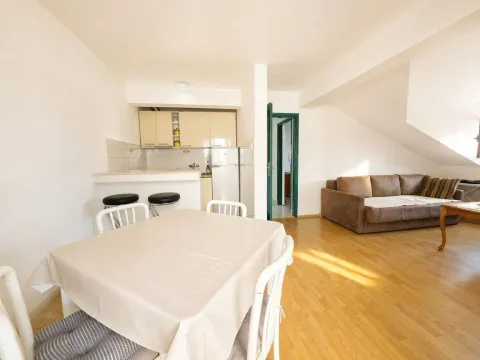 Sale, one bedroom apartment, 44m², Budva, Crna Gora - image 9