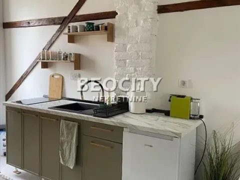 Prodaja, kuća, 110m², Centar, Novi Sad - image 13