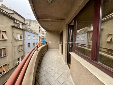 Izdavanje, poslovni prostor, 147m², Kalenić Pijaca, Vračar Sve Podlokacije - image 27
