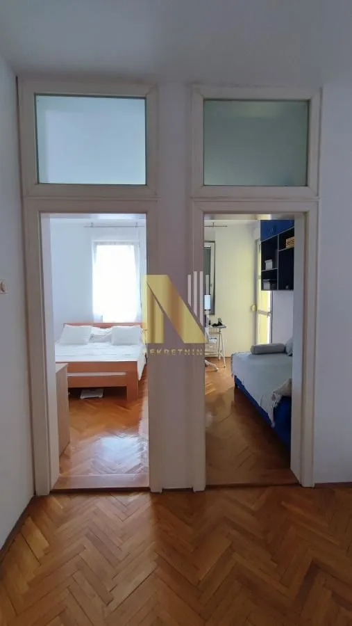 Izdavanje, dvosoban stan, 62m², Centar, Novi Sad