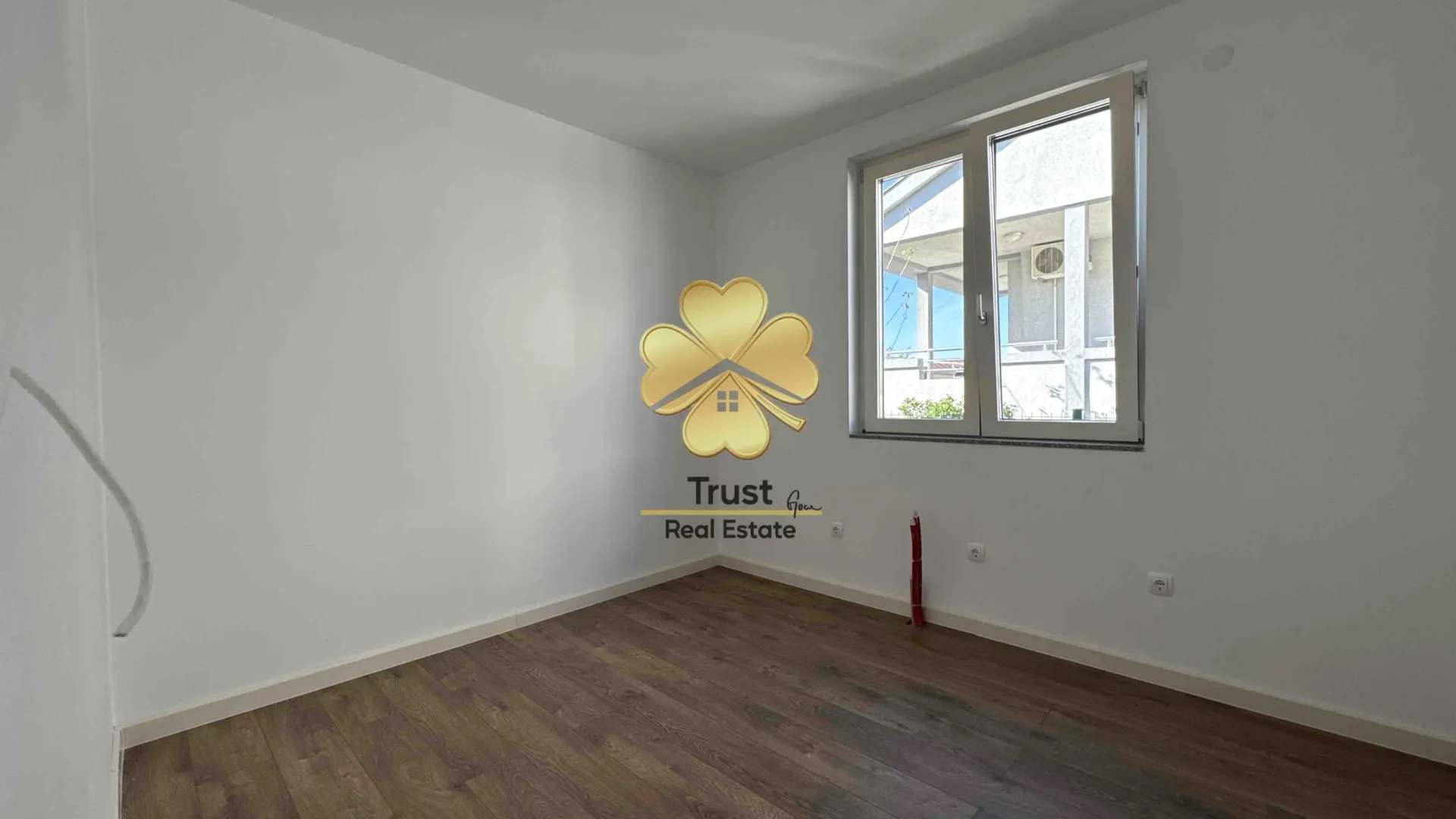 Rent, house, 170m², Murtovina, Podgorica