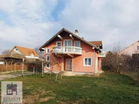 Prodaja, kuća, 205m², Zvečka, Obrenovac