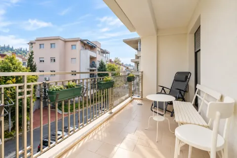 Rent, two bedroom apartment, 75m², Gorica C, Podgorica - image 26