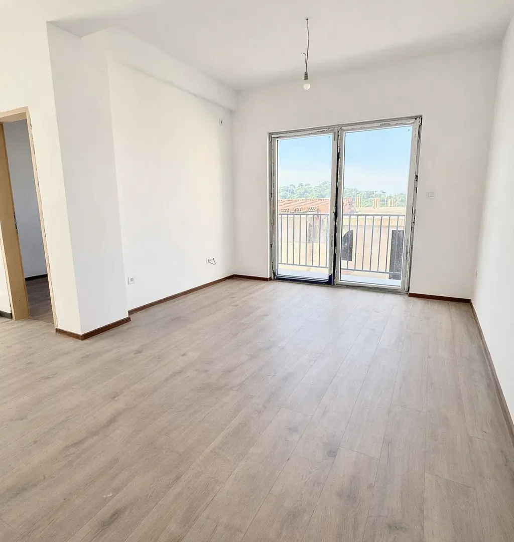 Sale, two bedroom apartment, 55m², Petrovac, Budva