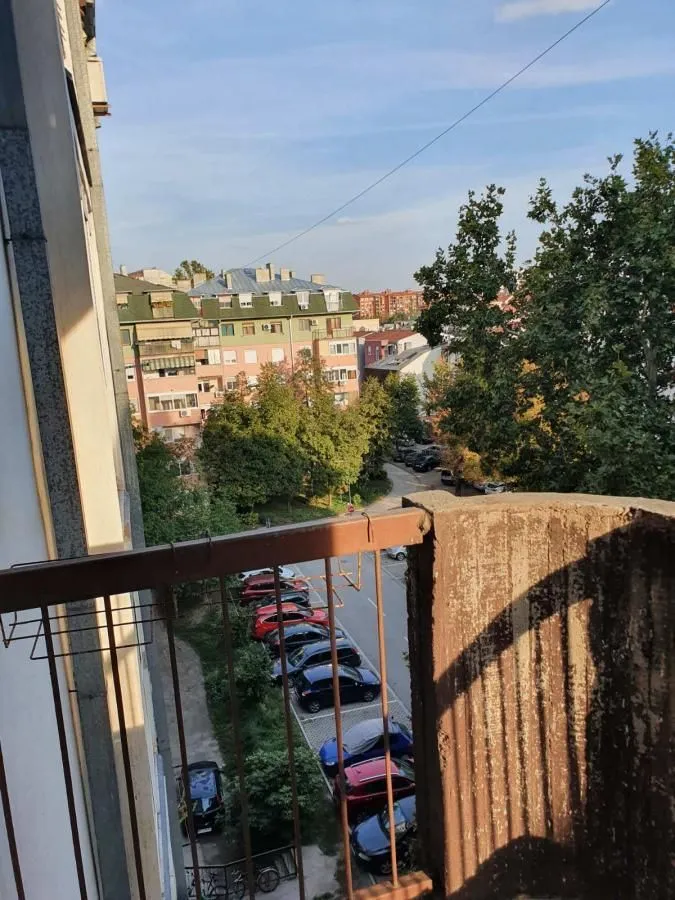 Izdavanje, jednosoban stan, 41m², Sajmište, Novi Sad