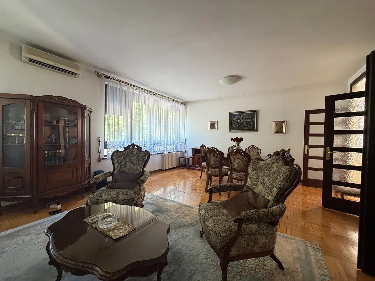 Rent, three bedroom apartment, 105m², Banjica, Voždovac Sve Podlokacije
