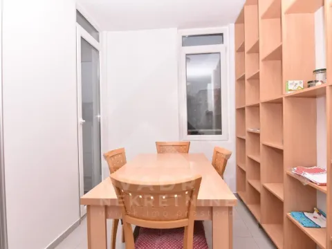 Rent, two bedroom apartment, 76m², Blok 6, Podgorica - image 5