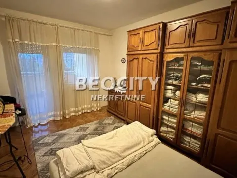 Prodaja, trosoban stan, 84m², Centar, Novi Sad - image 9