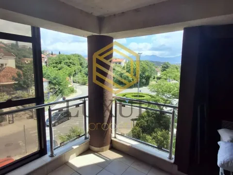 Izdavanje, dvosoban stan, 85m², Preko Morače, Podgorica - image 4