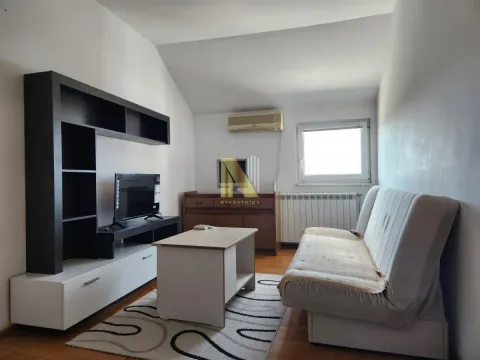 Izdavanje, dvosoban stan, 35m², Grbavica, Novi Sad Sve Podlokacije