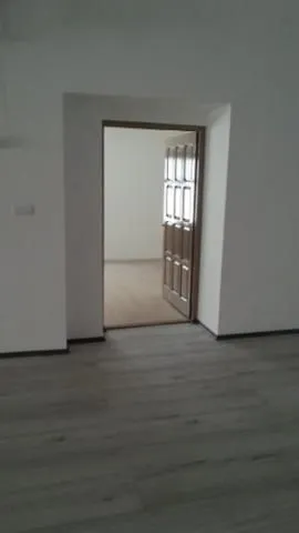 Izdavanje, kuća, 590m², Zemun Sve Podlokacije, Beograd