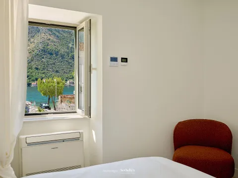 Rent, house, 200m², Dobrota, Kotor - image 21