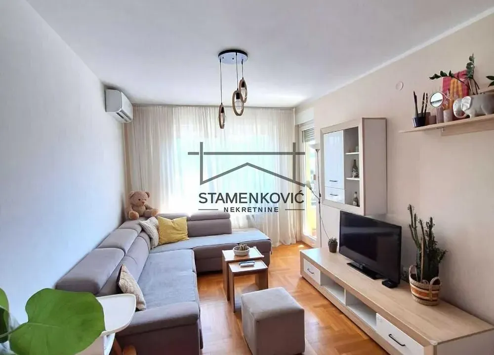 Sale, two bedroom apartment, 52m², Grbavica, Novi Sad Sve Podlokacije