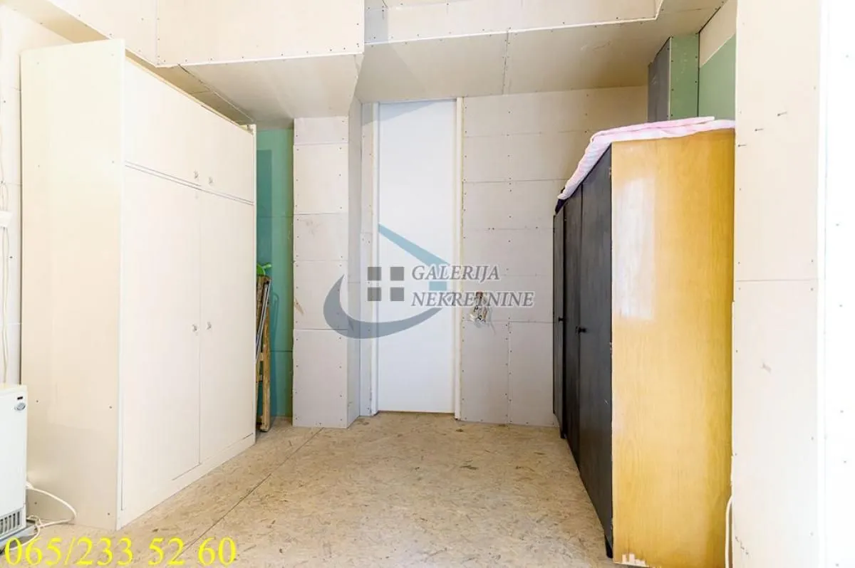 Sale, two bedroom apartment, 86m², Kalenić Pijaca, Vračar Sve Podlokacije