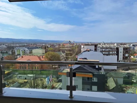 Izdavanje, četvorosoban stan, 102m², Bulevar patrijarha Pavla, Novi Sad Sve Podlokacije - image 19