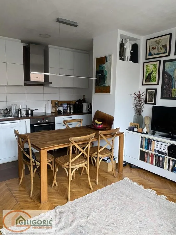 Prodaja, trosoban stan, 64m², Stari Grad, Beograd