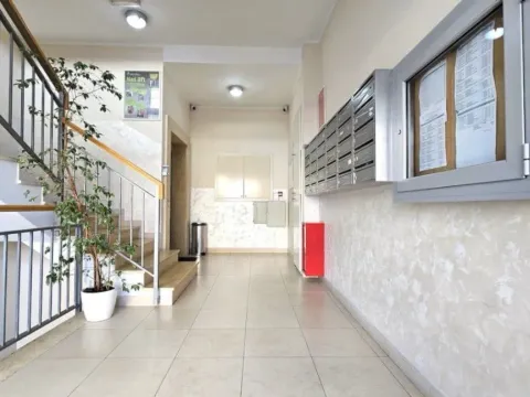 Prodaja, dvosoban stan, 96m², City Kvart, Podgorica - image 4