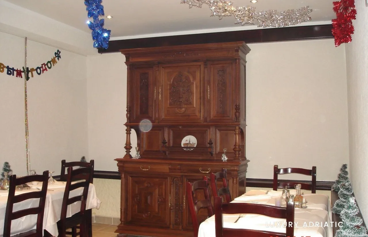 Sale, house, 670m², Prčanj, Kotor