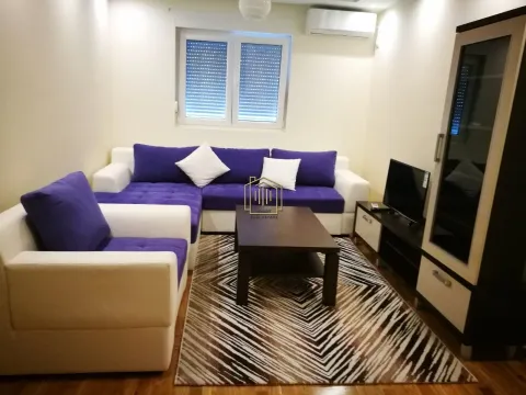 Izdavanje, jednosoban stan, 42m2, Vezirov Most, Podgorica Izdavanje, jednosoban stan, 42m2, Vezirov Most, Podgorica