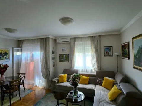 Prodaja, dvosoban stan, 64m², Zabjelo, Podgorica