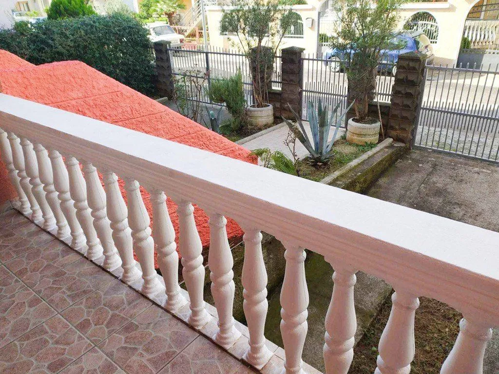 Rent, house, 200m², Stari Aerodrom, Podgorica