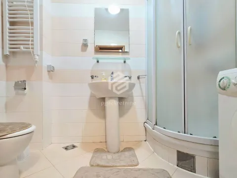 Rent, one bedroom apartment, 46m², Stari Aerodrom, Podgorica - image 12