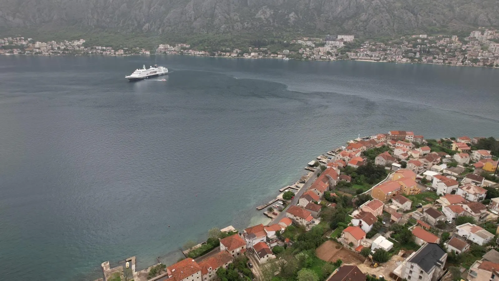 Prodaja, plac, 585m², Prčanj, Kotor