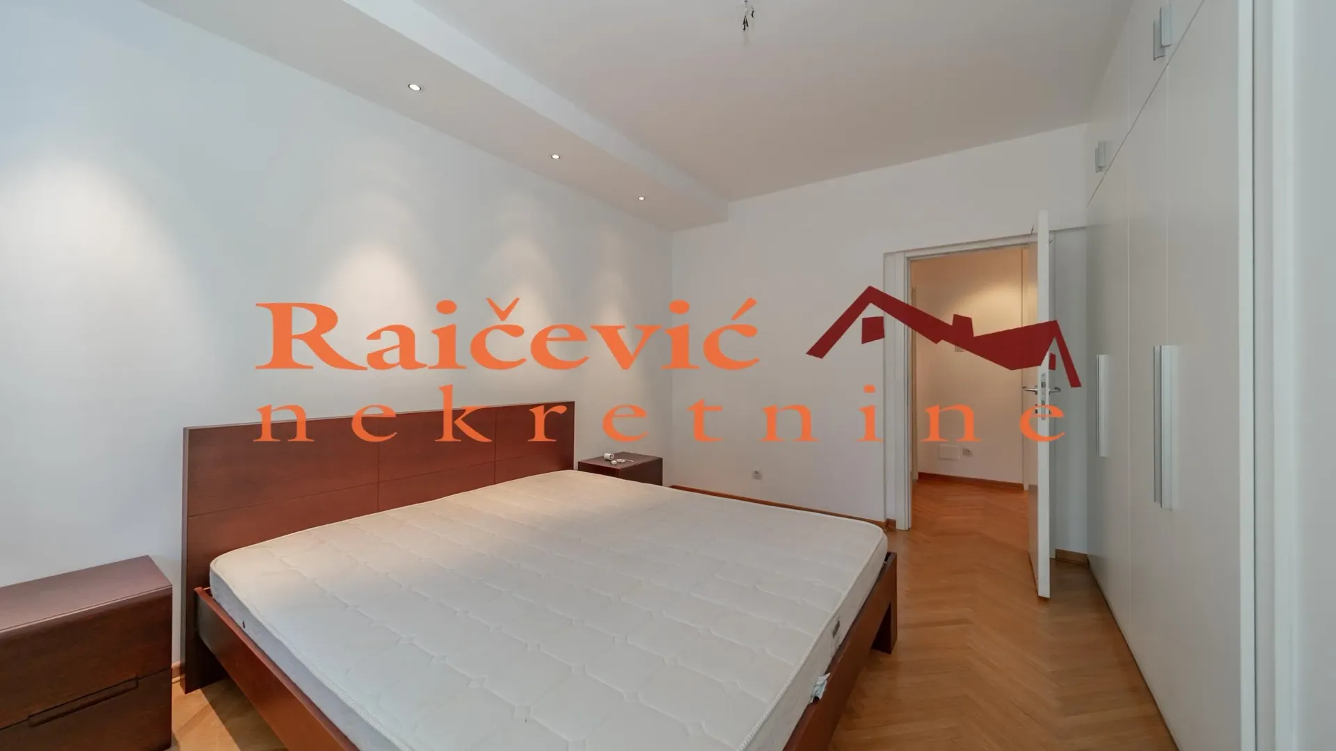Rent, three bedroom apartment, 102m², Čukarica, Beograd