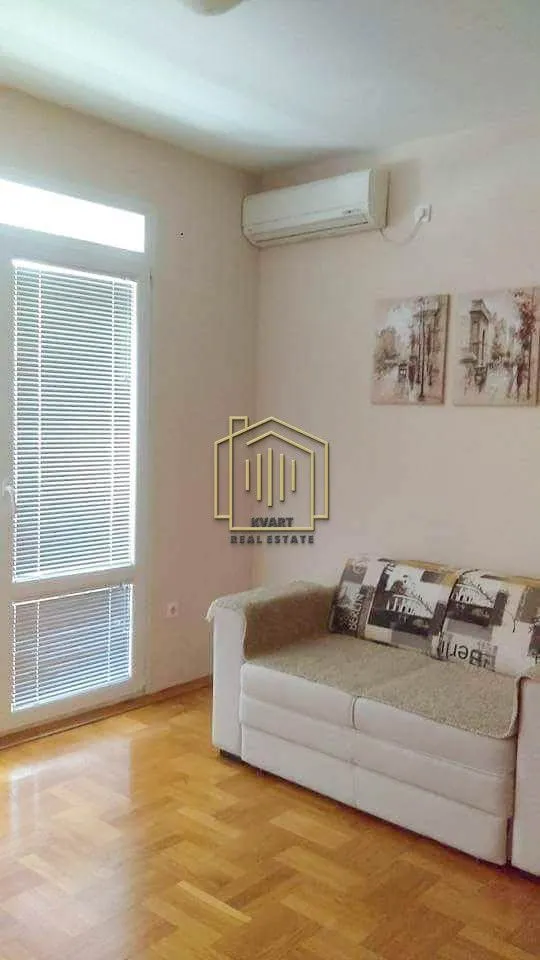 Prodaja, jednosoban stan, 39m², Centar, Bar