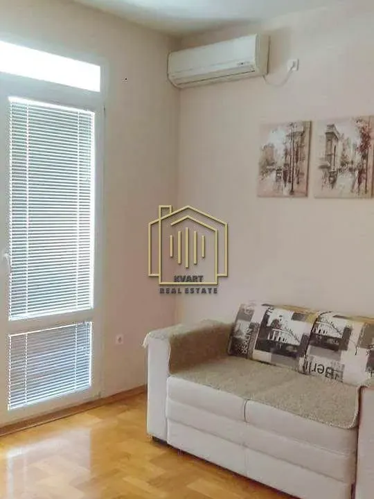 Prodaja, jednosoban stan, 39m², Centar, Bar