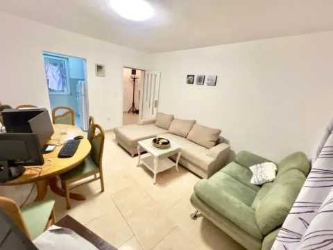 Izdavanje, jednosoban stan, 63m², Kava, Tivat - image 8