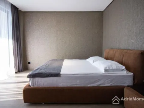 Sale, house, 331m², Centar, Budva - image 12