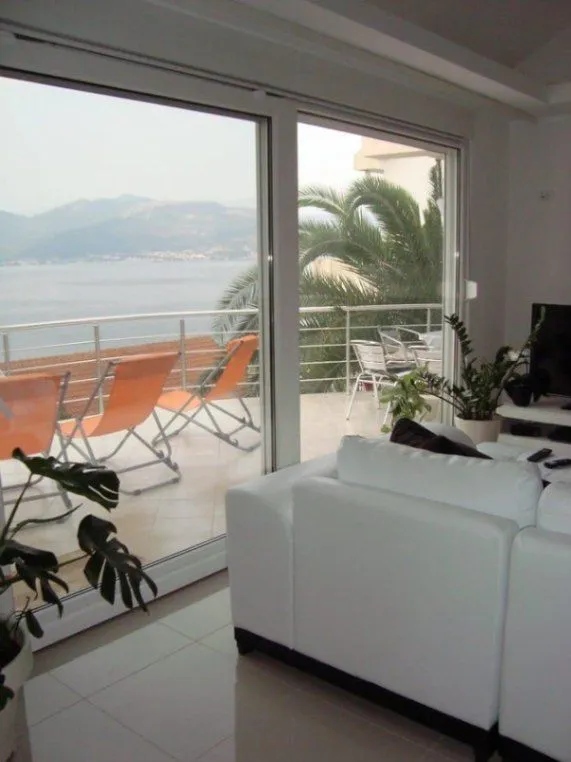 Prodaja, kuća, 142m², Krašići, Tivat