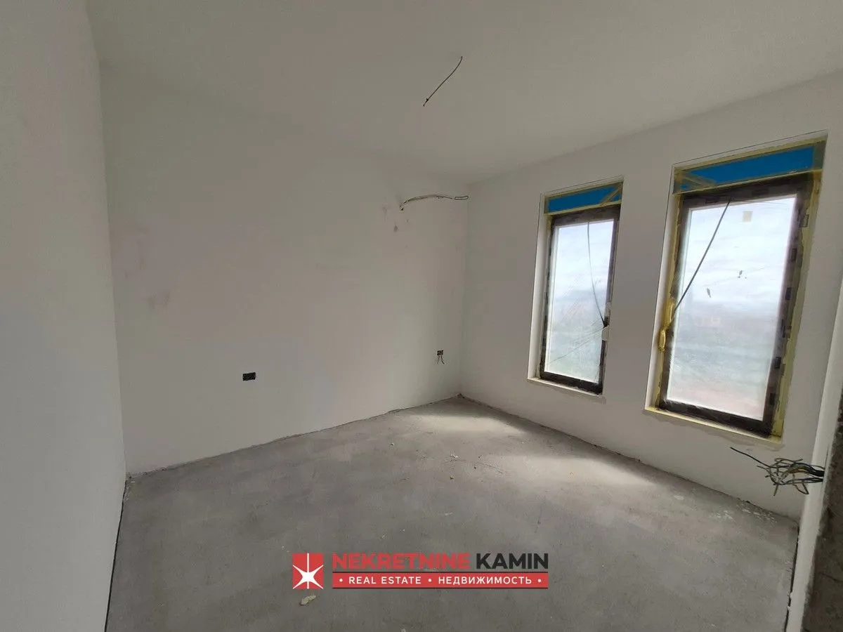 Prodaja, dvosoban stan, 77m², Podkošljun, Budva